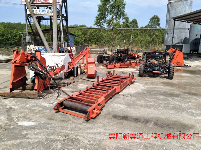 扒渣機下井.jpg 扒渣機下井10-6-3.jpg