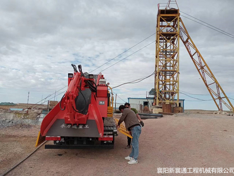 1603688754107882.jpg Q扒渣機(jī)0_副本.jpg