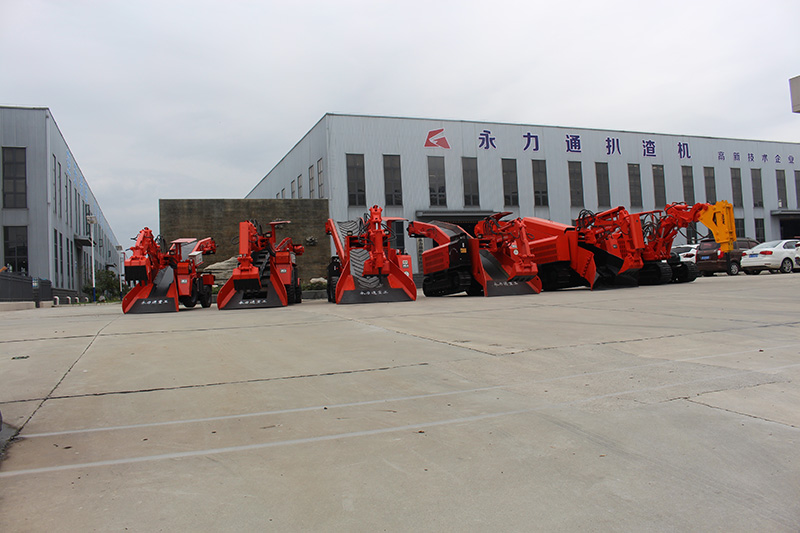 襄陽(yáng)扒渣機(jī).jpg 襄陽(yáng)扒渣機(jī).jpg